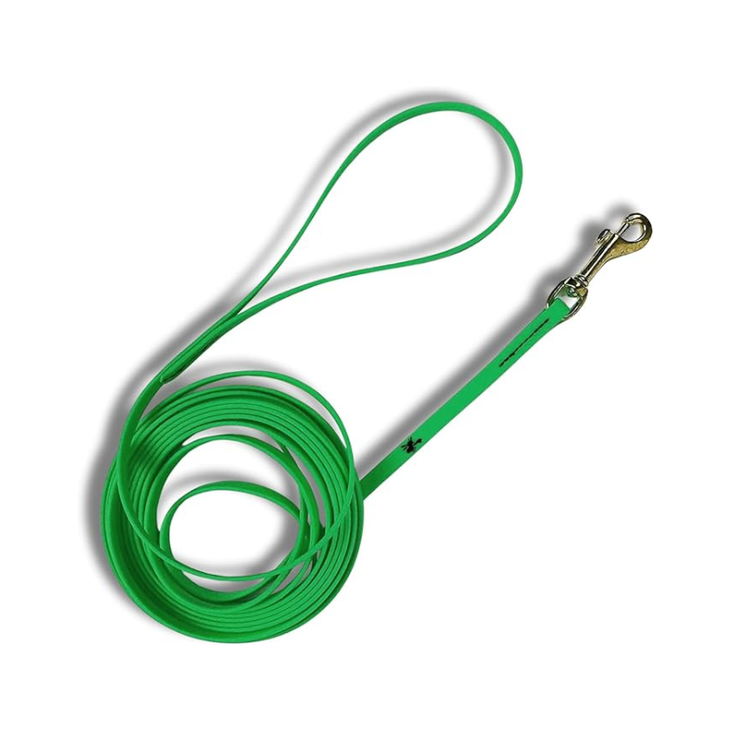Green Biothane Long Lead Line – waterproof, odor-proof, and durable dog training leash with brass clip, ideal for recall and outdoor training sessions.